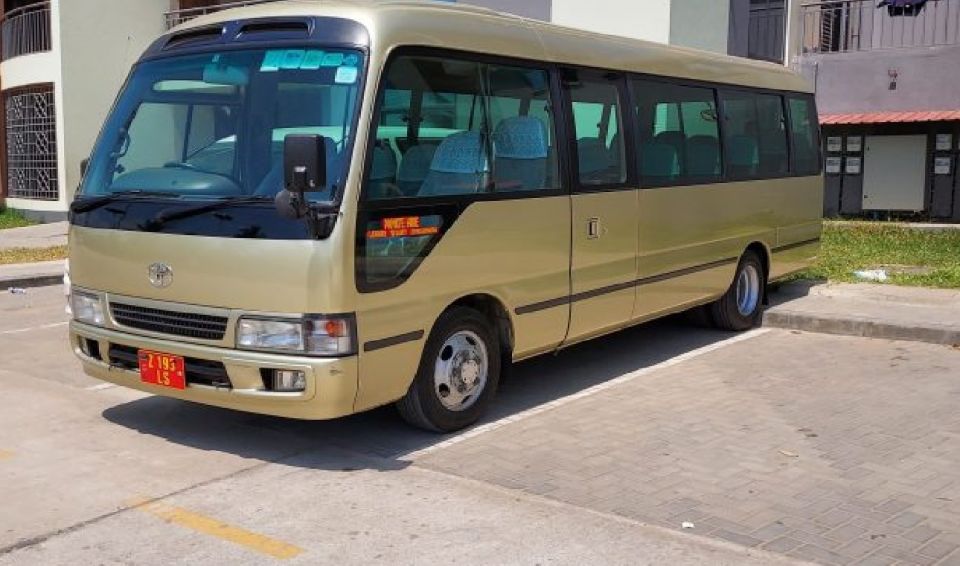 FROM AIRPORT TO NORTH COAST / EAST COST (GROUP TRANSER)